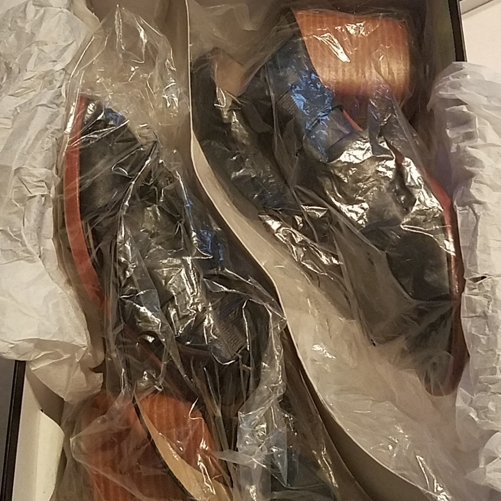 Sandals - Picture 5 of 5